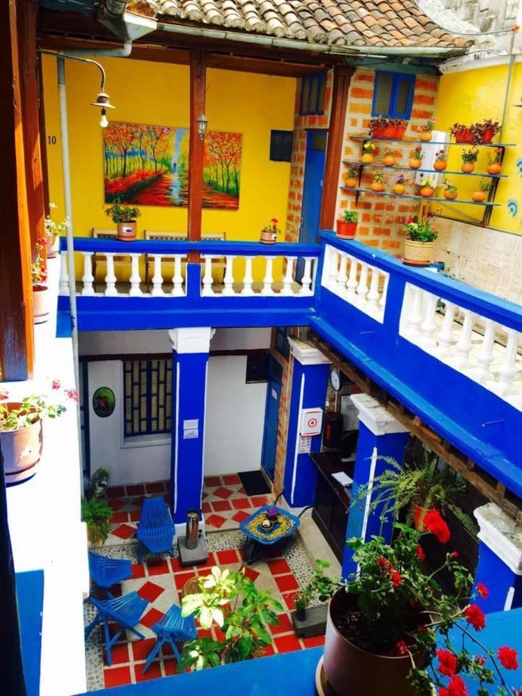 Blue Door Housing Historic Quito Hotel Exterior foto